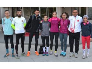 Atletizm Milli Takımı Kuşadası’nda Kampta