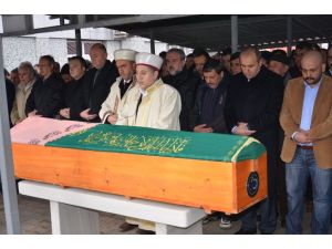 Cenaze Namazını Öğretmeni Kıldırdı