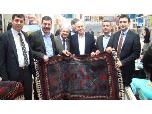 İstanbul Büyükşehir Belediye Başkanı Topbaştan Sındırgıya Özel İlgi