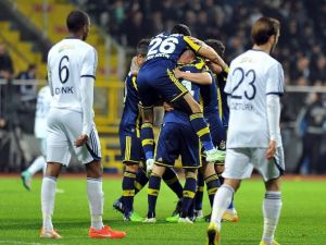 Fener Zirveyi Sevdi