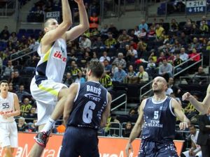Fenerbahçe Son Periyotta Güldü
