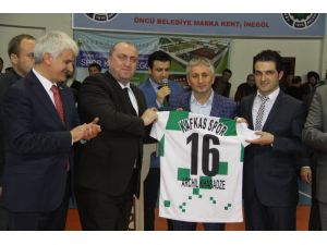 İnegöl’de Acara Rüzgarı Esti