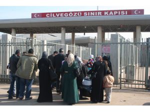 Cilvegözü Sınır Kapısı Ülkesine Dönmek İsteyenlere Açıldı