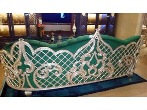 110 Bin Dolarlık Kanepe Dudak Uçuklatıyor