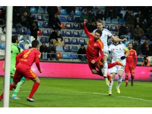 Liderler Kayseri’de Yenişemedi