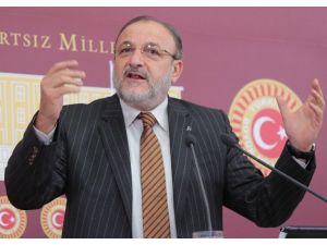 Al Bayrak Edebiyatı Yapıyor