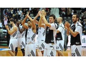 Beşiktaş If Kendi Evinde Güldü