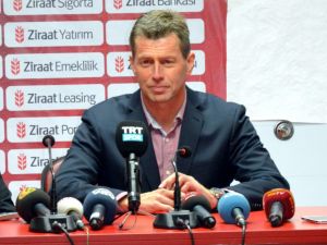 Eskişehirspor Gruptan Çıkmayı Garantiledi