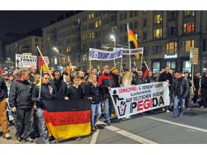 Pegida Eriyor