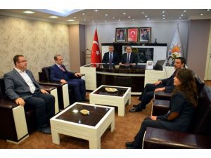 Bakan Kılıç’tan, Ak Parti Konya İl Teşkilatı’na Ziyaret