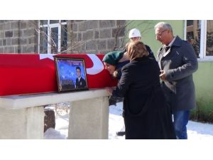 Kalp Krizi Kurbanı Polise Acı Veda