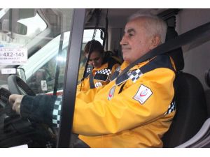 Edirne’de Ambulansın Direksiyonuna Geçen Vali Şahin, Emniyet Kemerinin Önemine Vurgu Yaptı