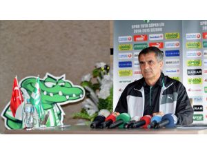 Timsah Aslandan 3 Puan Koparmaya Hazırlanıyor