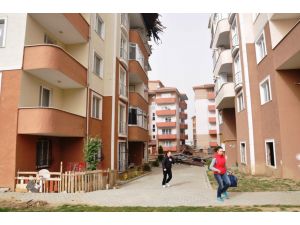 Lodos Tekirdağ’da Çatıları Uçurdu