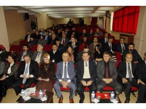 Dü’de Sosyal Bilimler Perspektifinden Barışın Önemi Sempozyum