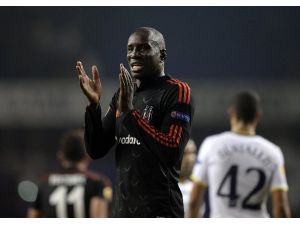 Demba Ba Rekora Koşuyor
