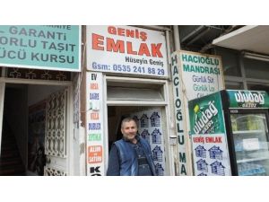 Karadeniz Fıkrası Gibi Emlakçi Dükkanı