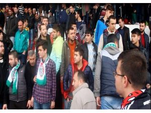 Amatör Maçta Ortalık Savaş Alanına Döndü
