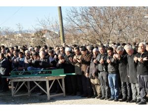 Tren Kazasında Hayatını Kaybedenler Toprağa Verildi