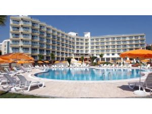 - İbrahim Tatlıses Kuşadası’ndaki Otelini Sattı