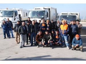 Temizlik İşçileri İş Bıraktı