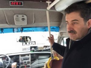 Dolmuşta Bir Bakan Yardımcısı