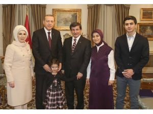 Erdoğan Ve Davutoğlu Düşman Çatlattı