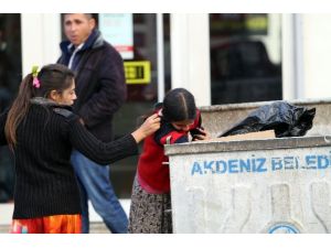 Onların Derdi Başka