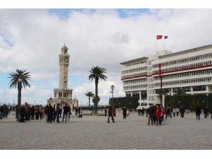 İzmirliler Başbakanlık Ofisini Değerlendirdi