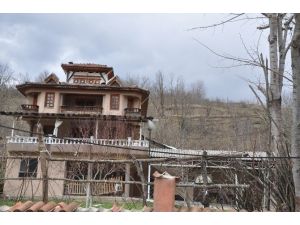 Bursa’da Heyelan İki Mahalleyi Tehdit Ediyor