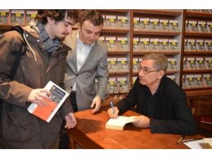 Orhan Pamuk Nilüferli Okurlarıyla Buluşacak