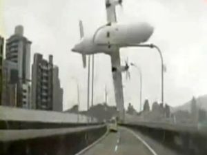 Uçak Faciasında Ölü Sayısı 23’e Çıktı