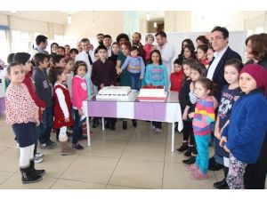 Diyabet Hastası Çocuklar Şarkı Söyleyerek Eğlendi