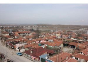 (Özel Haber) Ulaşım Sağlanamayan Karaağaç Mahallesi Havadan Görüntülendi