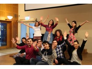 Bkm Artık Stockholm’da Güldürecek