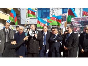 Bm Önünde Ermenistan’daki İki Azeri İçin Eylem