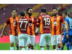 Cimbom Zirvede Tamamladı
