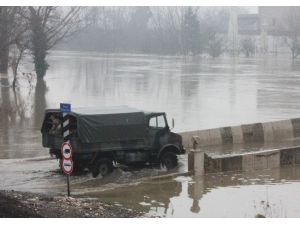 Edirne’de 5 Bin Kişinin Sel Esareti Sona Erdi