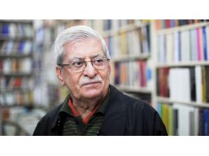 Ünlü Yazara Fahri Doktora