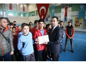 Rize’de Analig Yarı Final Voleybol Müsabakaları Başladı