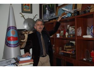 (Özel) Sanat Galerisi Gibi Makam Odası