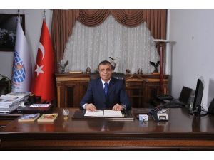 Azizoğlu: “Bazı Üniversiteler Kardan Başka Amaç Gütmeyen Ticari Şirketler Haline Geldi”