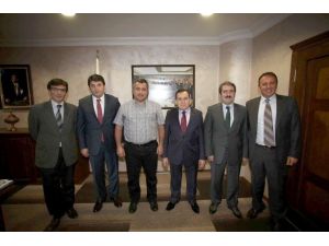 Prof. Dr. Akpınar’dan Ulaşım Hizmeti Veren Birimlerin Tek Çatı Altında Toplanması Önerisi