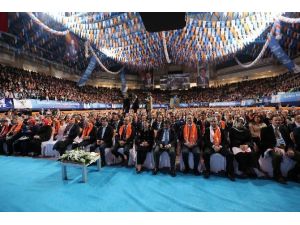 Başbakan Davutoğlu: “Biz Barış İçerisinde Memleketi İleriye Taşımaya Çalışırken, Bunlar Memleketi Karıştırmanın Hesabını Yapıyor”