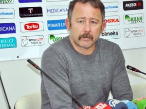 Medicana Sivasspor Evinde Güldü