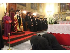Ortodoks Büyük Akşam Övgü Duası’nı Yönetti