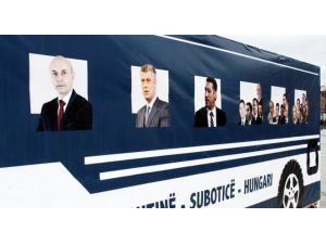 Liderler Maket Bir Otobüsle Protesto Edildi