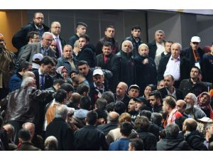 Kongrede Berkin Elvan Gerginliği