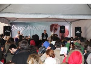 Ünlüler Sahipsiz Hayvanlar İçin Bir Araya Geldi