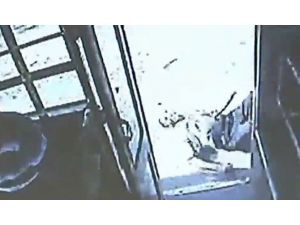 Göz Göre Göre Ölüme Gitti